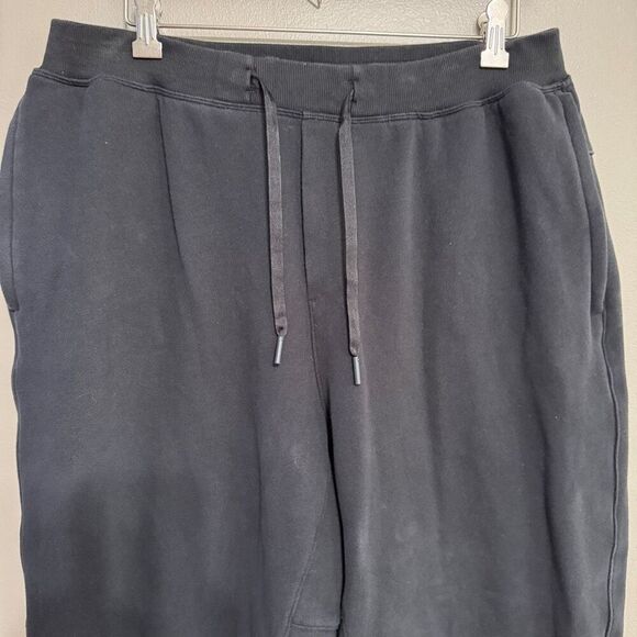 Lululemon men’s black sweatpants size large - Picture 3 of 6